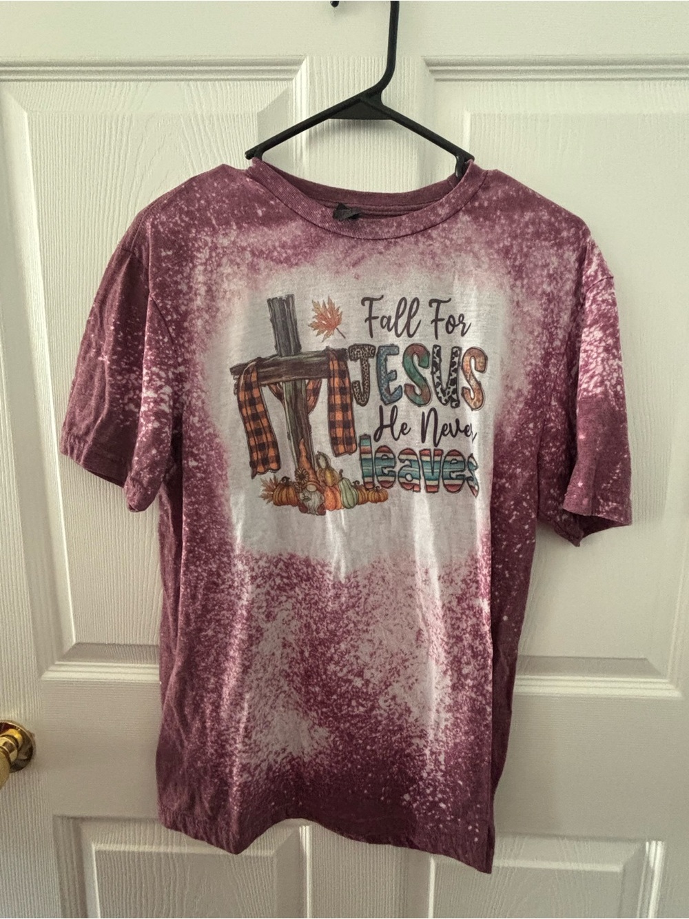 Gildan Maroon and White Fall Graphic Tee